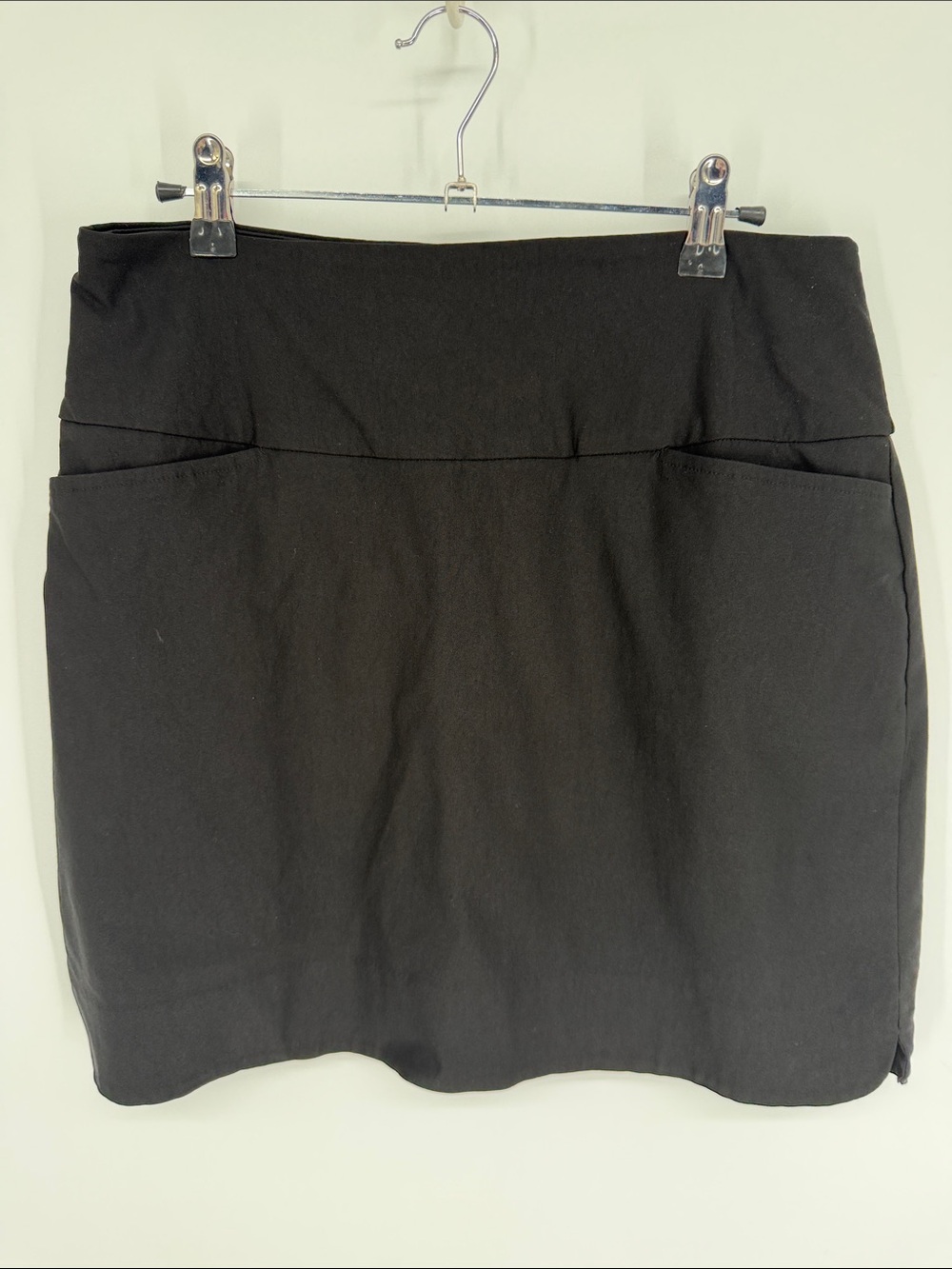 S. C. & Co. Skort Size Medium Black